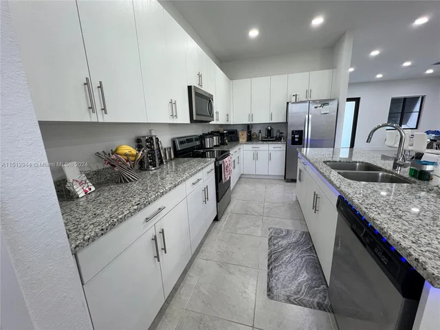 13173 SW 221st St Rd, Miami FL 33170