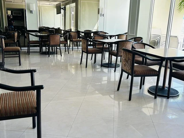 3180 S Ocean Dr # 1022, Hallandale Beach FL 33009