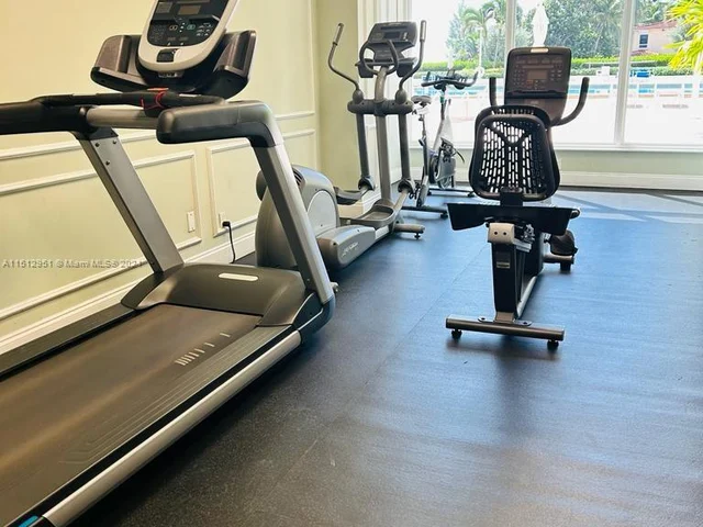 3180 S Ocean Dr # 1022, Hallandale Beach FL 33009