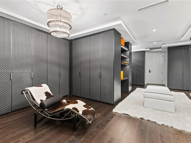 17901 COLLINS, Sunny Isles Beach FL 33160