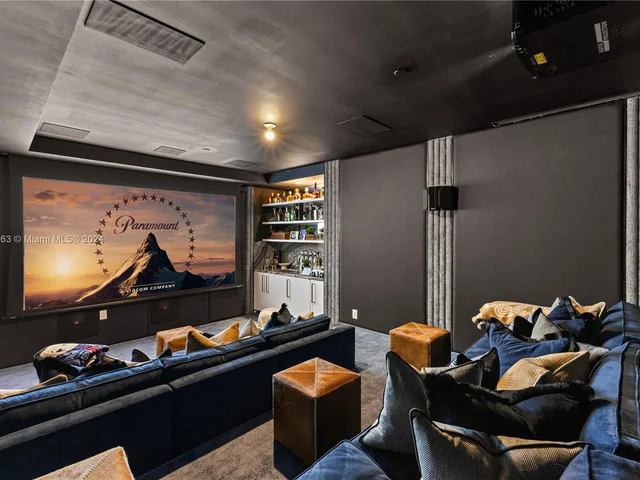 17901 COLLINS, Sunny Isles Beach FL 33160