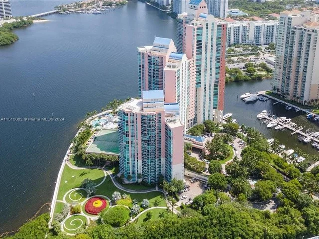 3370 Hidden Bay Dr # 1702, Aventura FL 33180