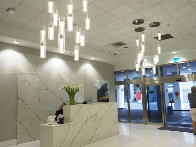 1200 Brickell Bay Dr # 2404, Miami FL 33131