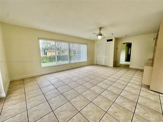 2911 SW 97th Ave, Miami FL 33165