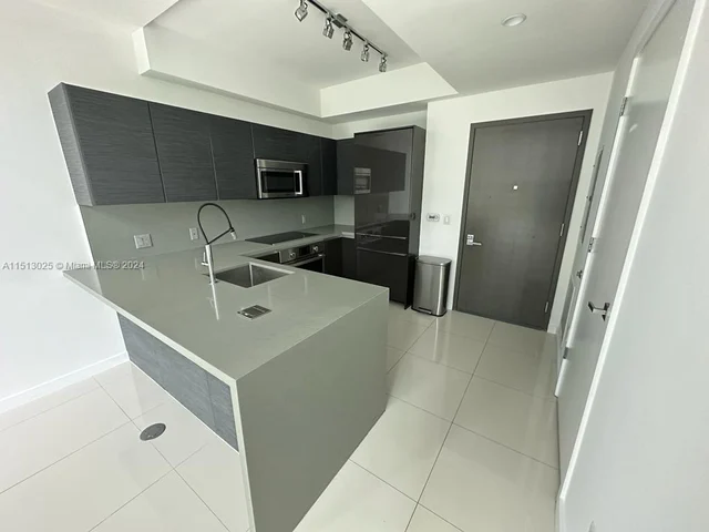 1080 Brickell Ave # 303, Miami FL 33131