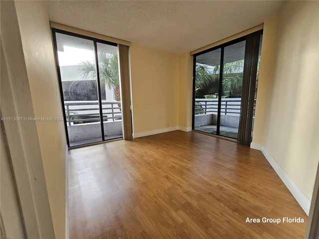 3300 NE 191st St # 318, Aventura FL 33180