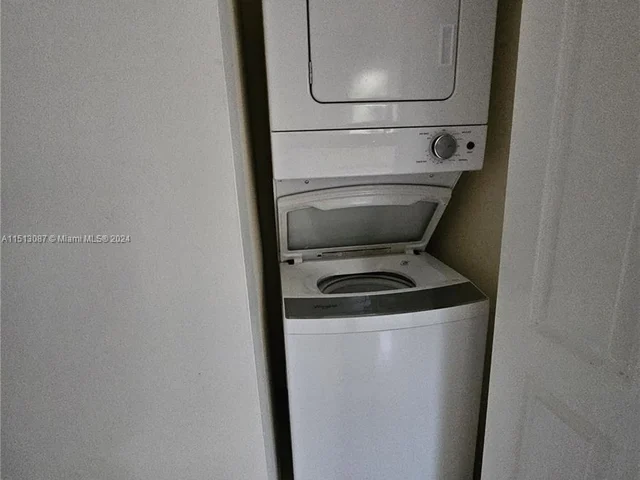 3300 NE 191st St # 318, Aventura FL 33180