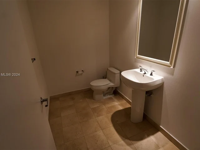 1050 Brickell Ave # 2016, Miami FL 33131