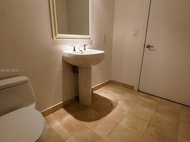 1050 Brickell Ave # 2016, Miami FL 33131