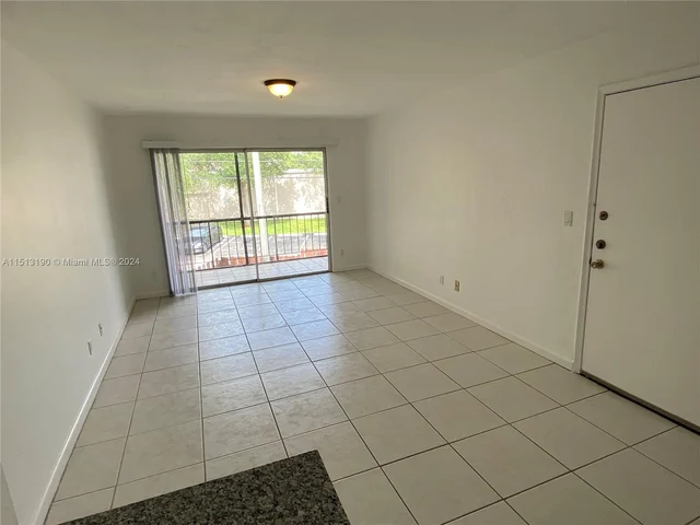 8701 SW 141st St # H6, Palmetto Bay FL 33176