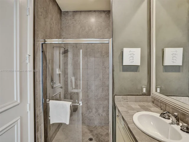 17545 Middlebrook Way, Boca Raton FL 33496