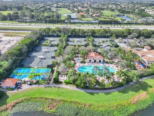 17545 Middlebrook Way, Boca Raton FL 33496