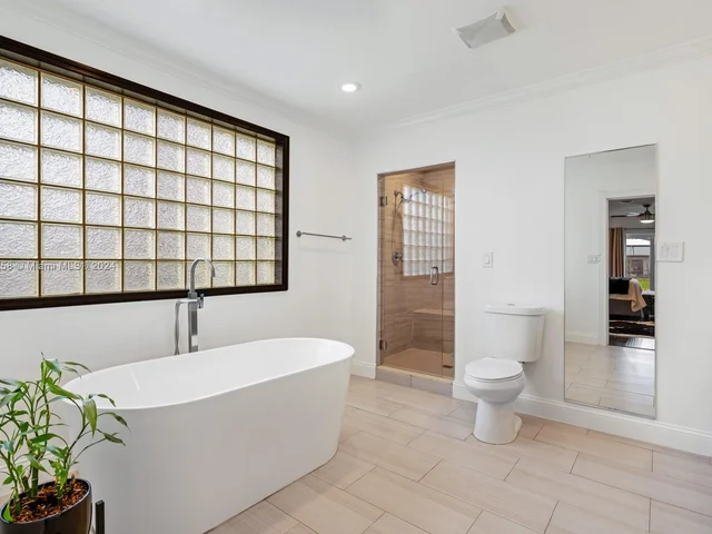 2830 NE 56th Ct, Fort Lauderdale FL 33308