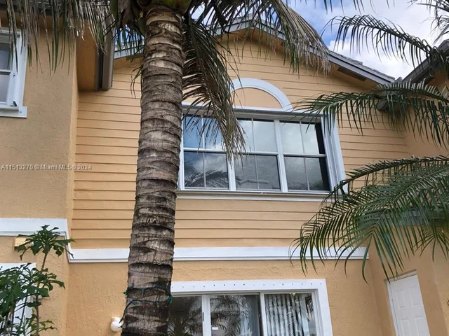 230 SE 29th Ave # 6, Homestead FL 33033