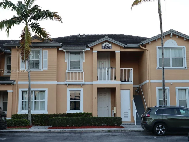 230 SE 29th Ave # 6, Homestead FL 33033