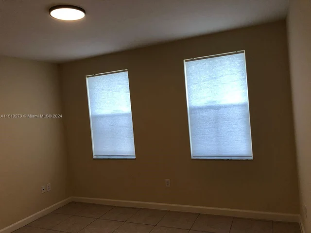 230 SE 29th Ave # 6, Homestead FL 33033