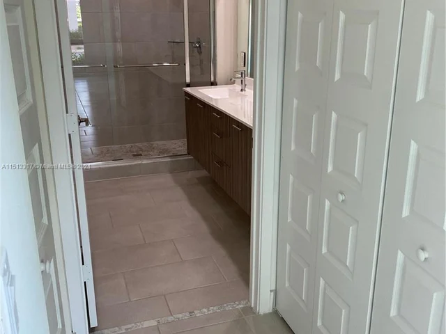 8301 NW 41st St # 110, Doral FL 33166