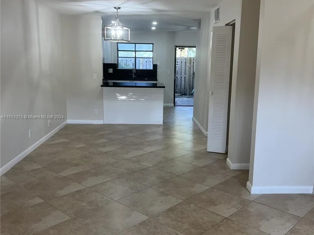 331 City View Dr # 331, Fort Lauderdale FL 33311