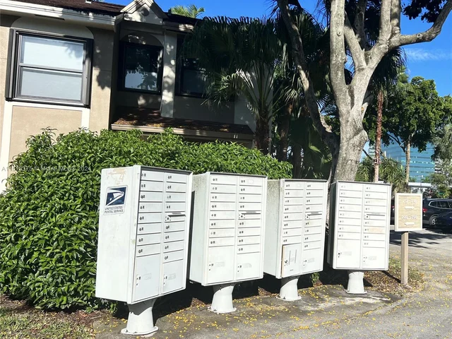 331 City View Dr # 331, Fort Lauderdale FL 33311