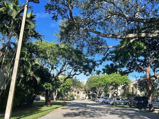 331 City View Dr # 331, Fort Lauderdale FL 33311