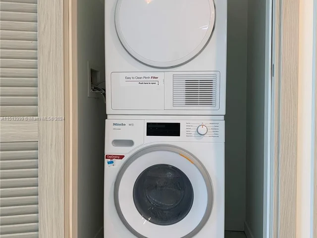 1000 Brickell Plz # 1910, Miami FL 33131