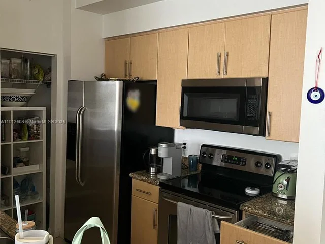 2401 NE 65th St # 608, Fort Lauderdale FL 33308