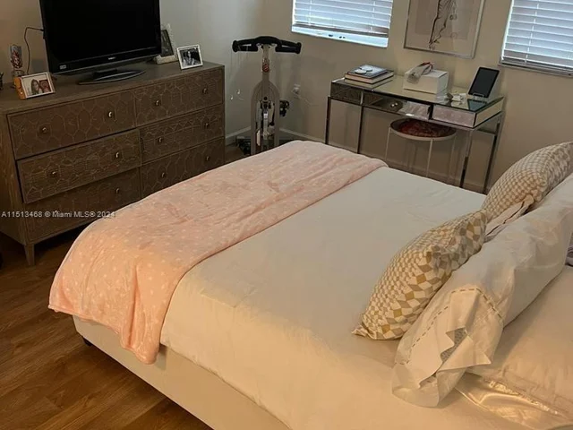 2401 NE 65th St # 608, Fort Lauderdale FL 33308