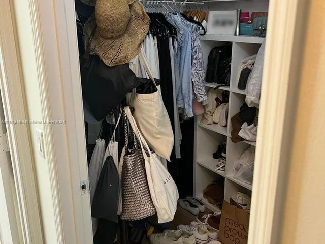 2401 NE 65th St # 608, Fort Lauderdale FL 33308