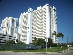 15051 Royal Oaks Ln # 1404, North Miami FL 33181