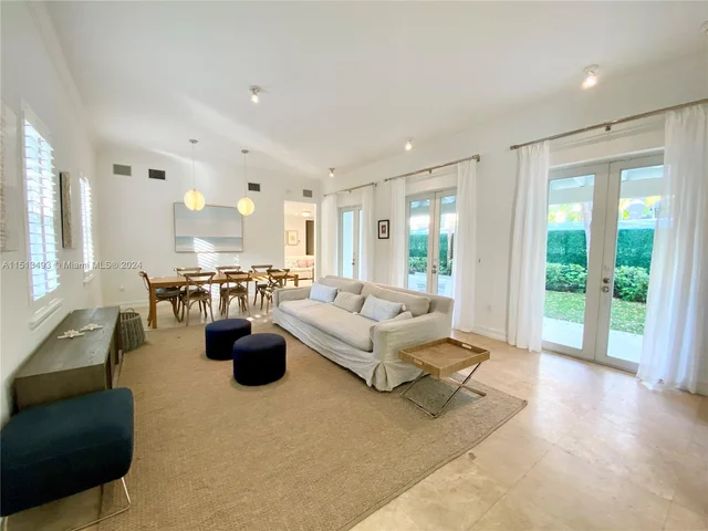 2665 Inagua Ave, Miami FL 33133