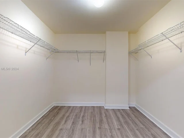 8390 SW 72nd Ave # 110, Miami FL 33143