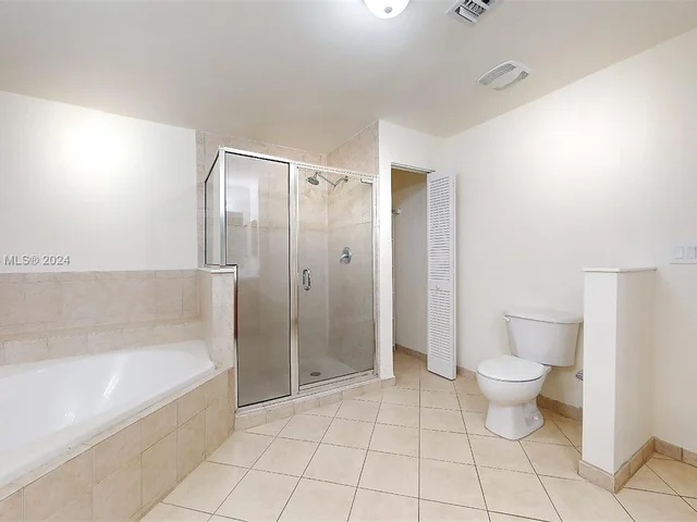 8390 SW 72nd Ave # 110, Miami FL 33143