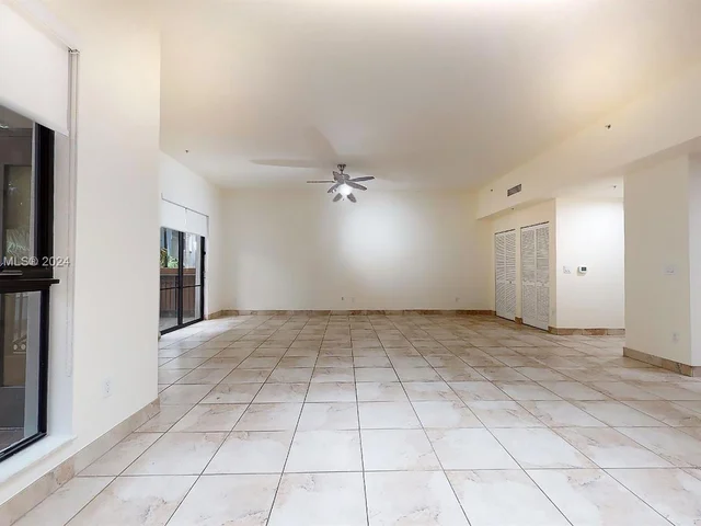 8390 SW 72nd Ave # 110, Miami FL 33143