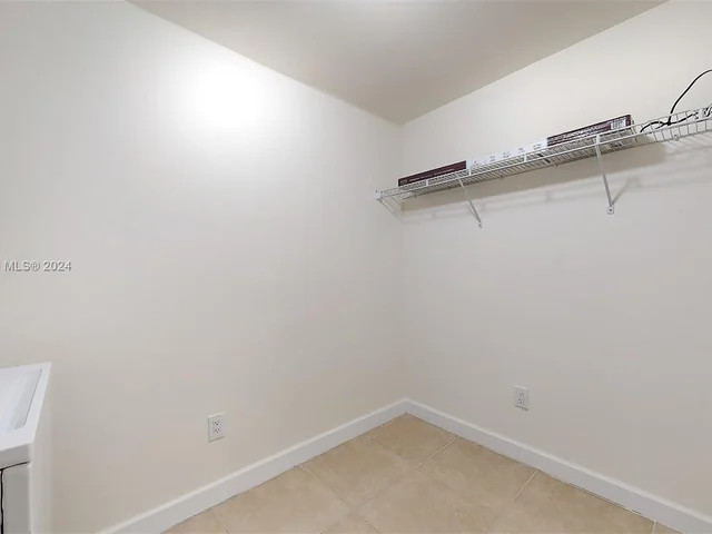 8390 SW 72nd Ave # 110, Miami FL 33143