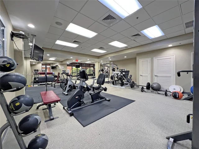 8390 SW 72nd Ave # 110, Miami FL 33143