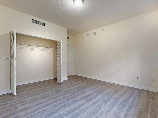 8390 SW 72nd Ave # 110, Miami FL 33143