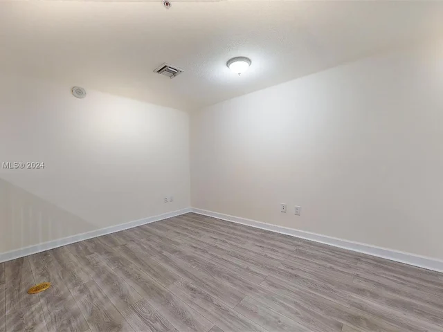 8390 SW 72nd Ave # 110, Miami FL 33143