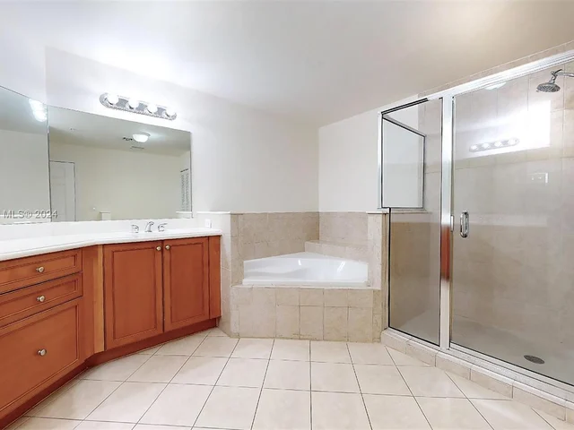 8390 SW 72nd Ave # 110, Miami FL 33143