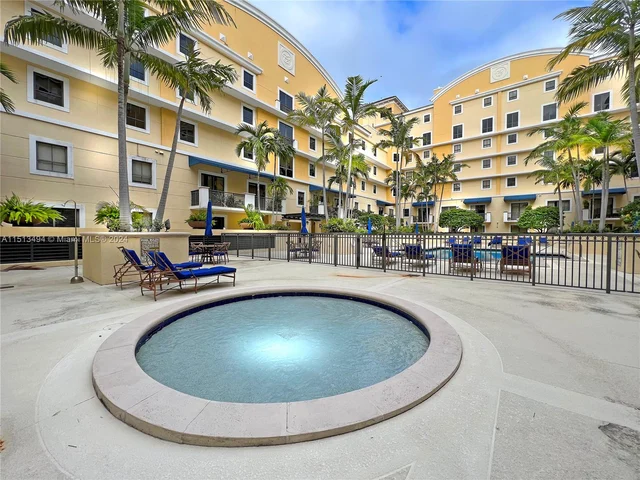 8390 SW 72nd Ave # 110, Miami FL 33143