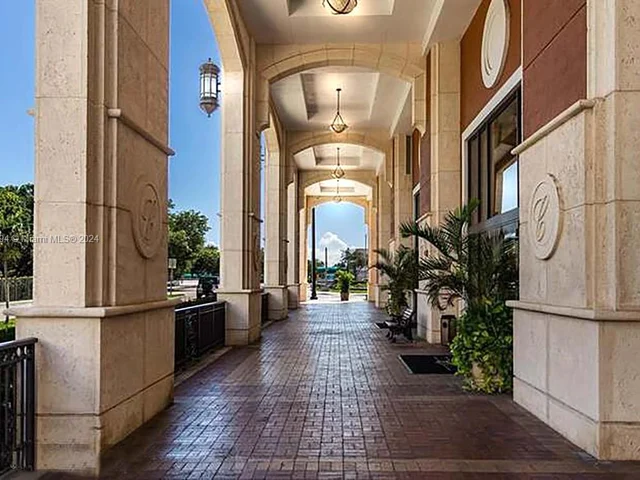 8390 SW 72nd Ave # 110, Miami FL 33143