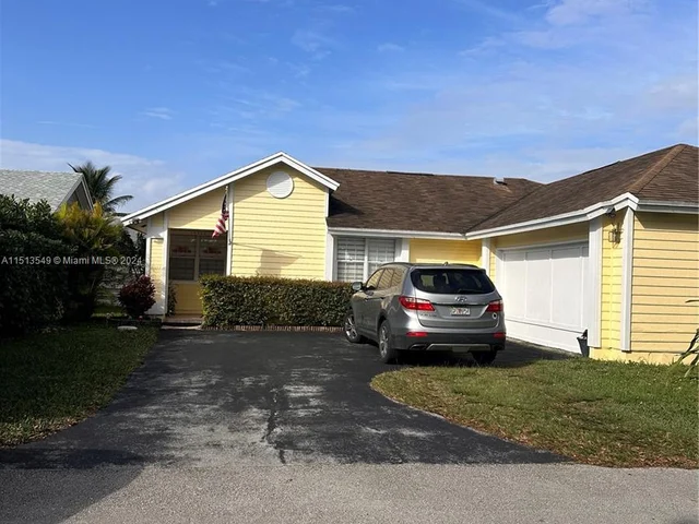 10294 SW 139th Pl, Miami FL 33186