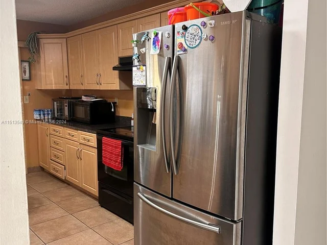 10294 SW 139th Pl, Miami FL 33186