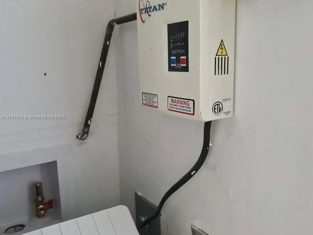 9375 Fontainebleau Blvd # L417, Miami FL 33172