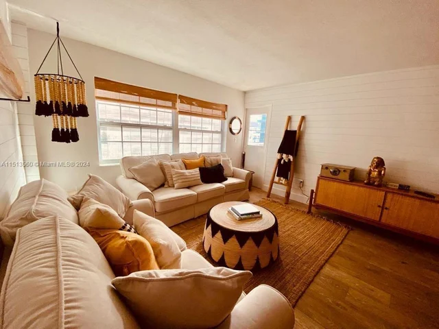 325 Ocean Dr # 408, Miami Beach FL 33139