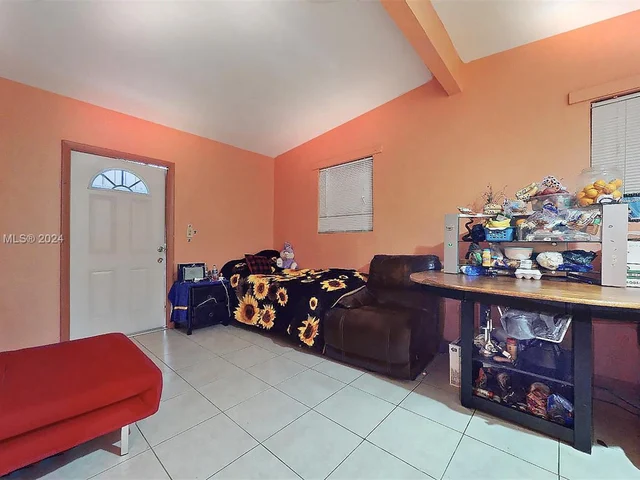 421 SW 8th Ave, Homestead FL 33030