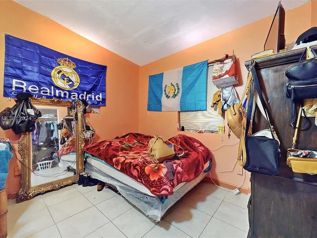 421 SW 8th Ave, Homestead FL 33030