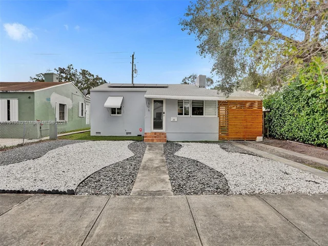 536 NW 48th St, Miami FL 33127