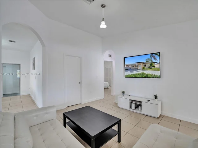 12031 NW 5th Ave # 1, Miami FL 33168