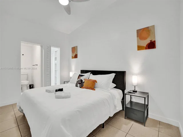 12031 NW 5th Ave # 1, Miami FL 33168