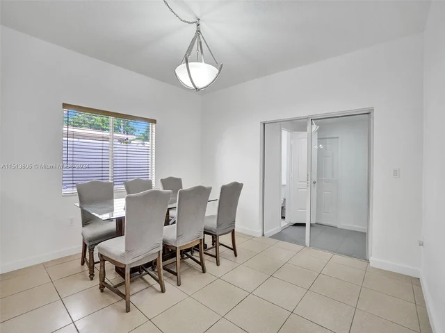 12031 NW 5th Ave # 1, Miami FL 33168